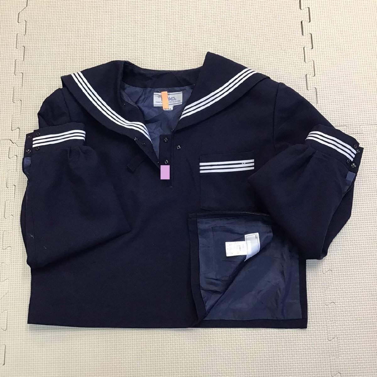 O995 (中古) 兵庫方面 校名不明 セーラー服 上下 2点セット /指定品/175A/W64/白3本ライン/セーラー/スカート/冬服/制服/学生服/女子学生_画像4