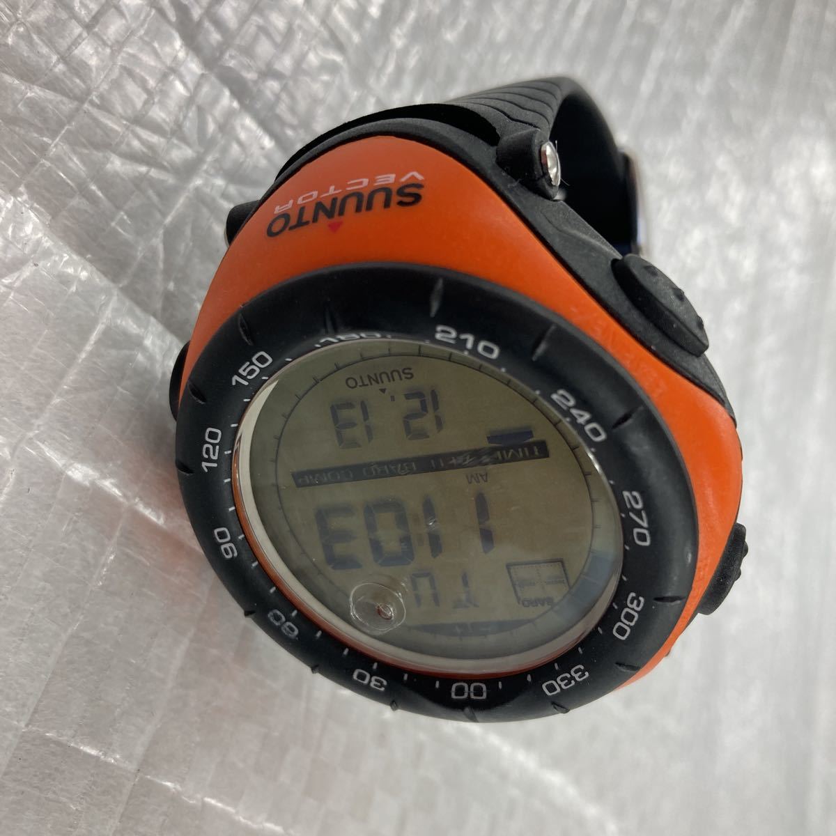 Yahoo!オークション - SUUNTO スント VECTOR ベクター ORANGE...