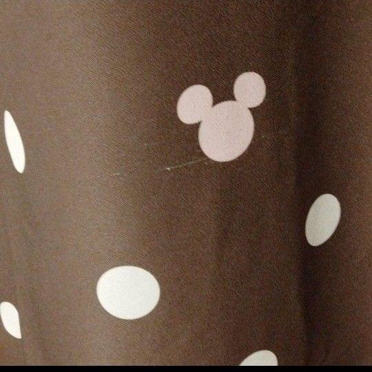 ディズニー ベルメゾン ドッド柄と可愛いミッキーモチーフ のカーテン