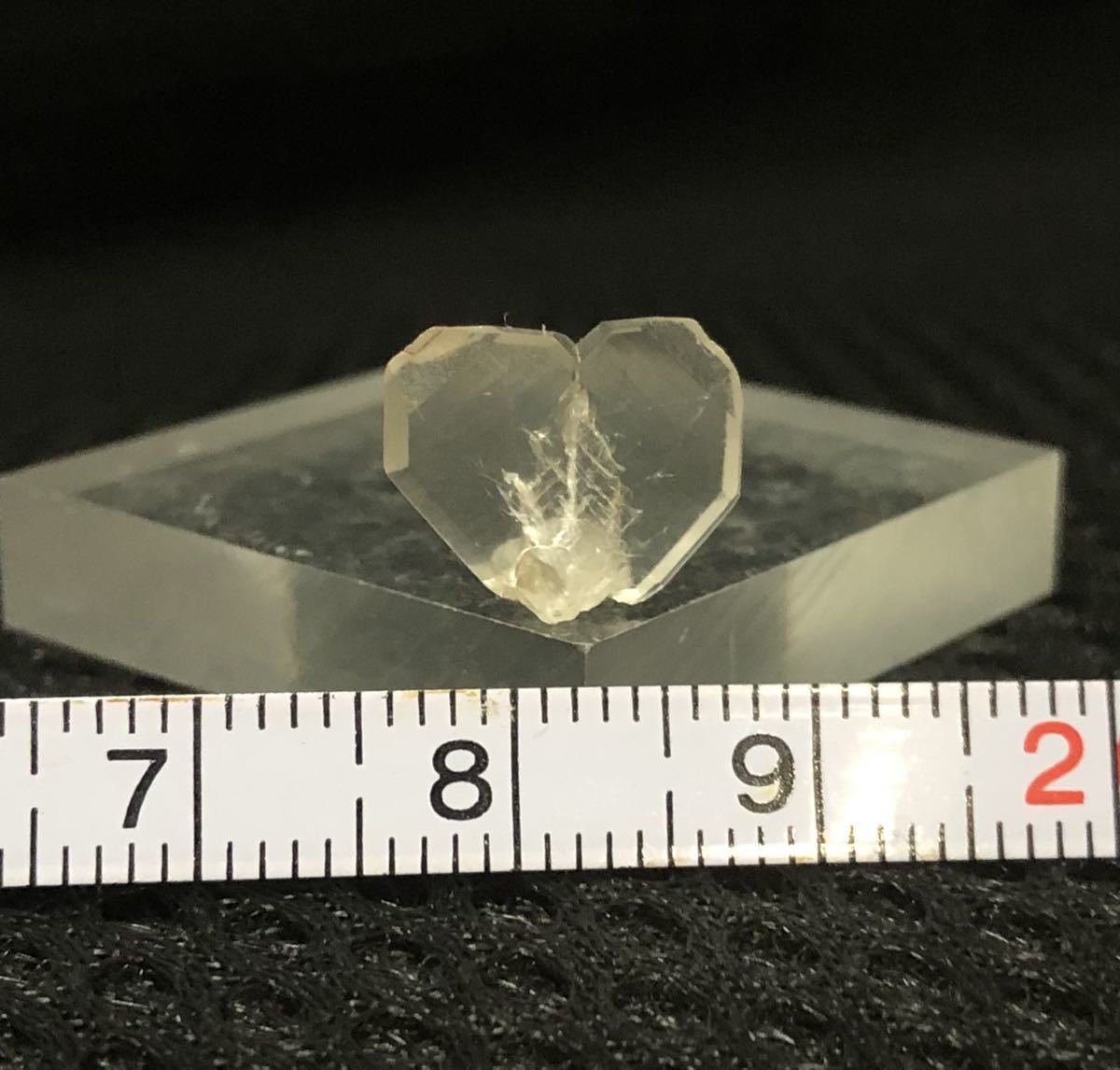 国産鉱物 奈留島 左右対称 日本式双晶 超 国産水晶(原石)|売買された