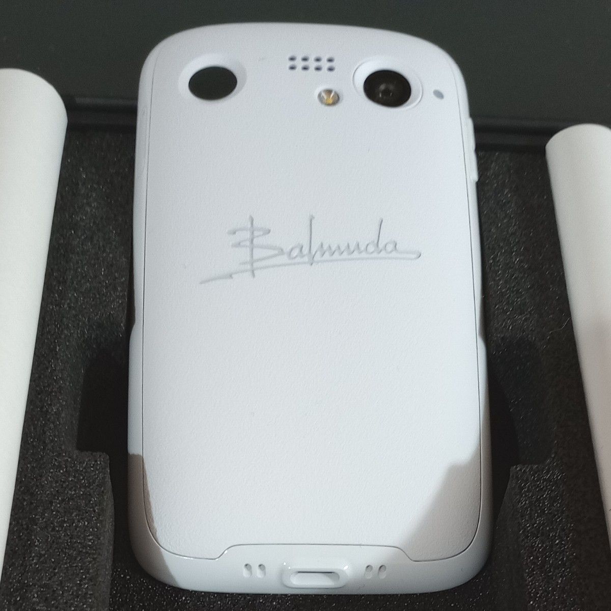 バルミューダフォン BALMUDA Phone ホワイト 新品未使用 スマホ スマホ