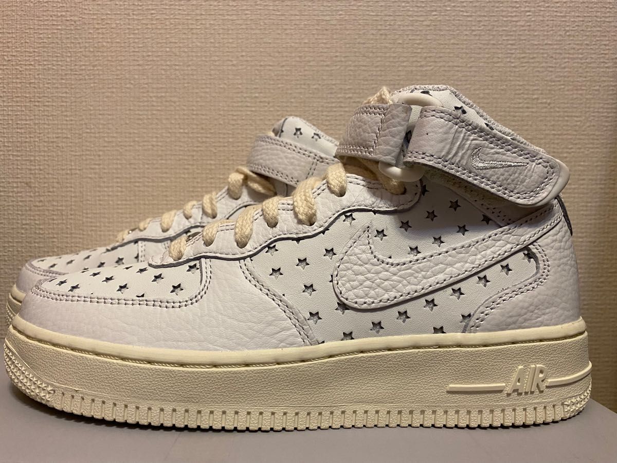 冬の華 NIKE AIR FORCE 1 MID CUT OUT-STARS 23.5㌢ www.tegdarco.com