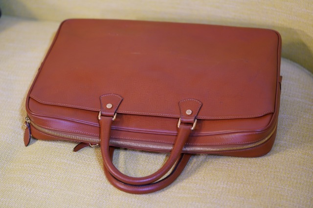 新品本物 状態良【バーバリー本物】ブリーフケース/FRAMED BRIEFCASE