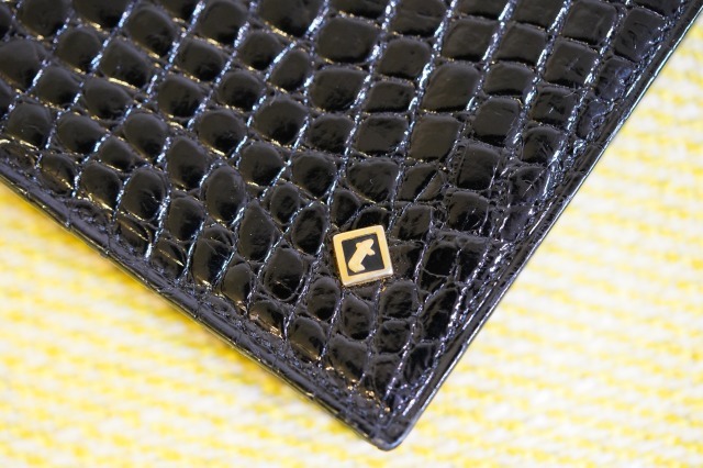 美品【ア・テストーニ】本物 a testoni クロコダイル 長財布 黒 美品【ア・テストーニ】本物 a testoni クロコダイル 長財布 黒