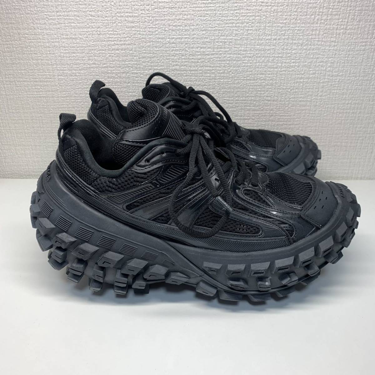 【BALENCIAGA】Defender スニーカー ブラック 42_画像4