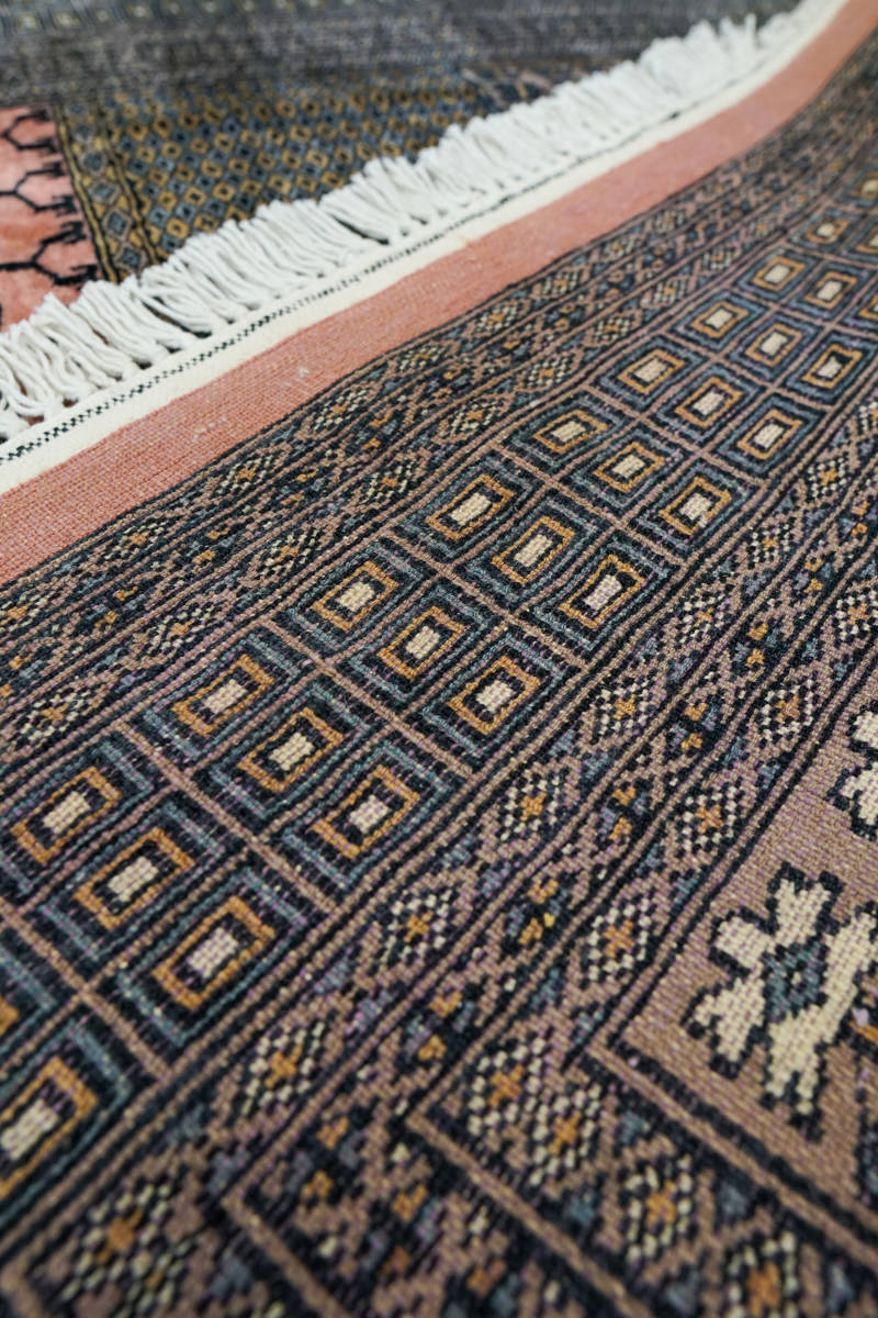パキスタン手織り絨毯 size:182×128cm ウール_画像7