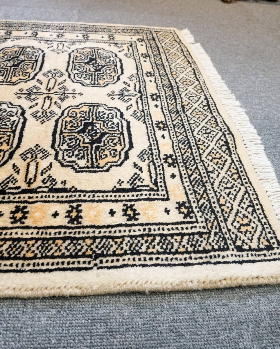 パキスタン手織り絨毯 size:90x63cm ボハラデザイン | BuyJapon パキスタン手織り絨毯 size:90x63cm ボハラデザイン | BuyJapon