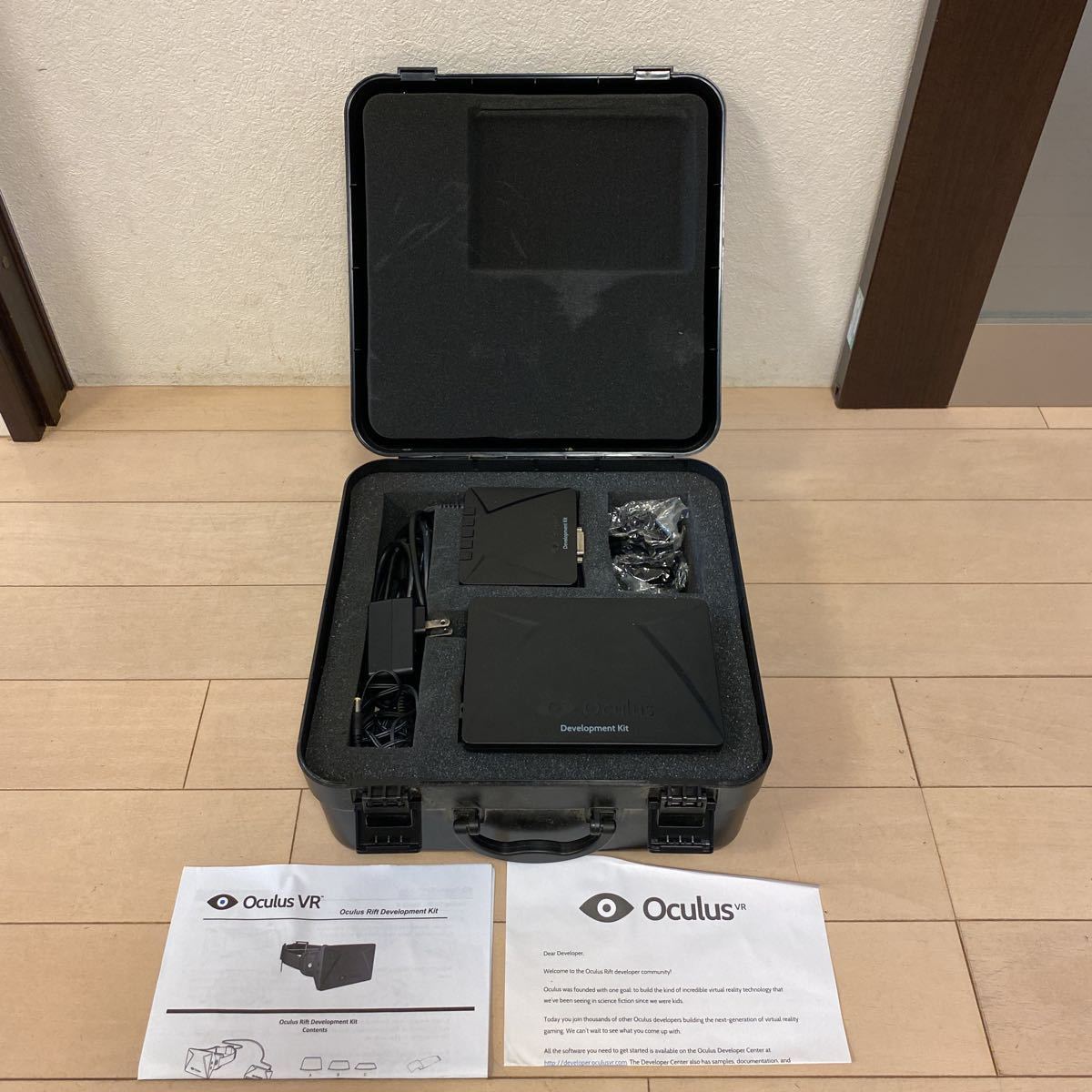 - Oculus Kit 2...