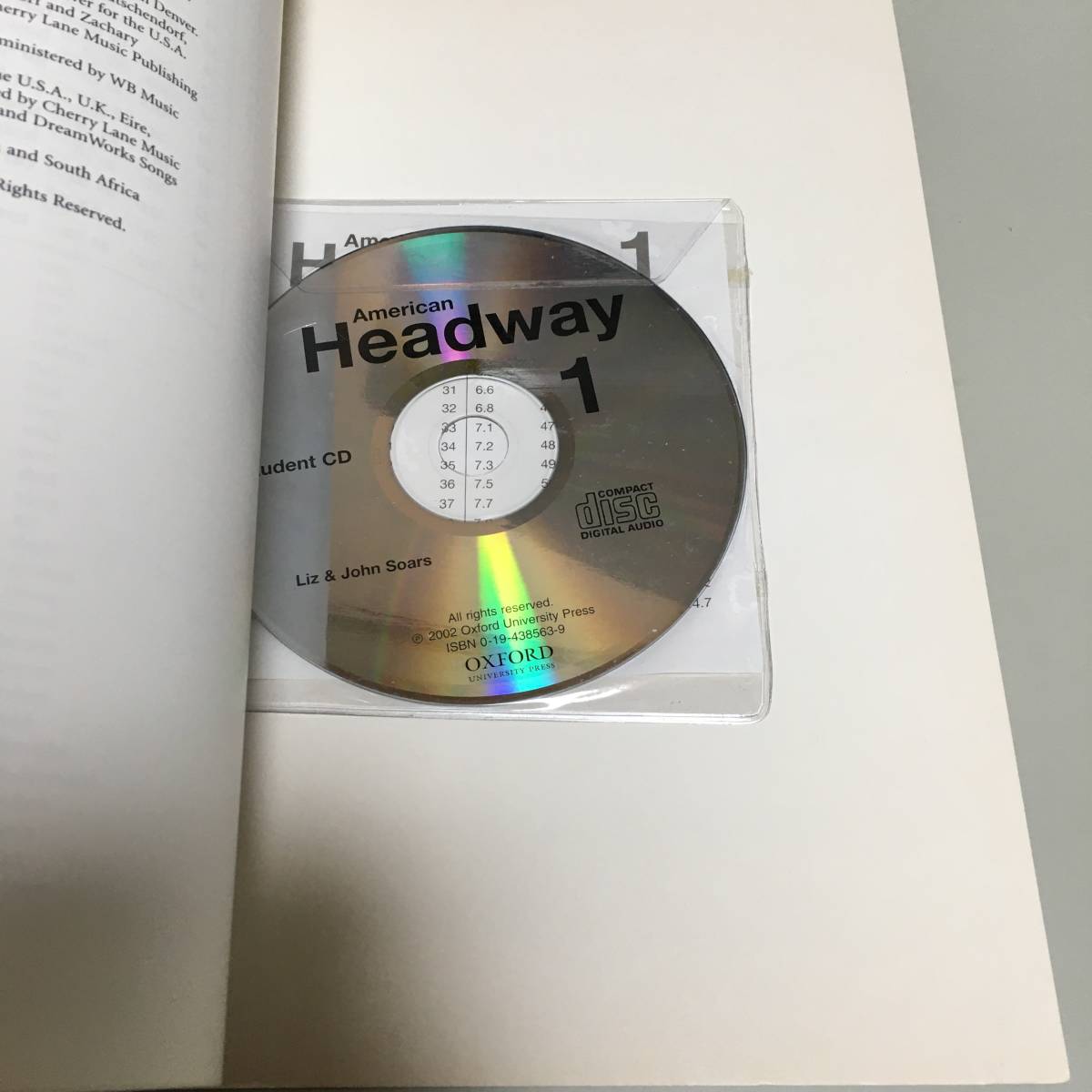 即決　American Headway: Student Book and CD Pack Level１　英語　CD未開封_画像4