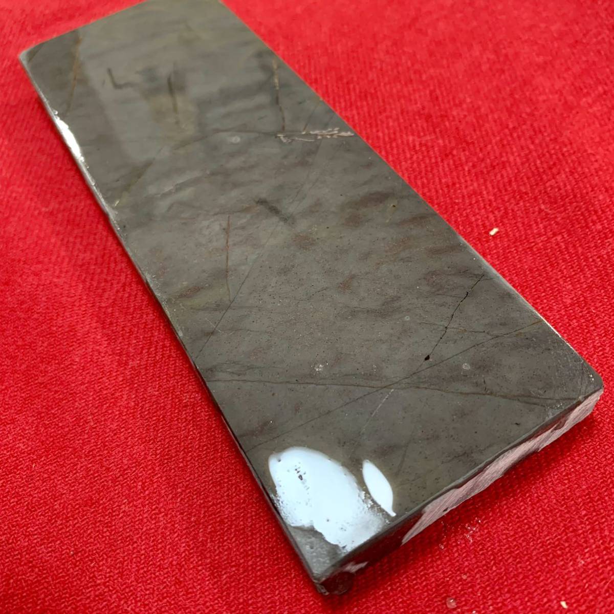 ヤフオク! - 天然砥石 内曇砥石 大平山 カラス 蓮華 大工道具 鑿 鉋...