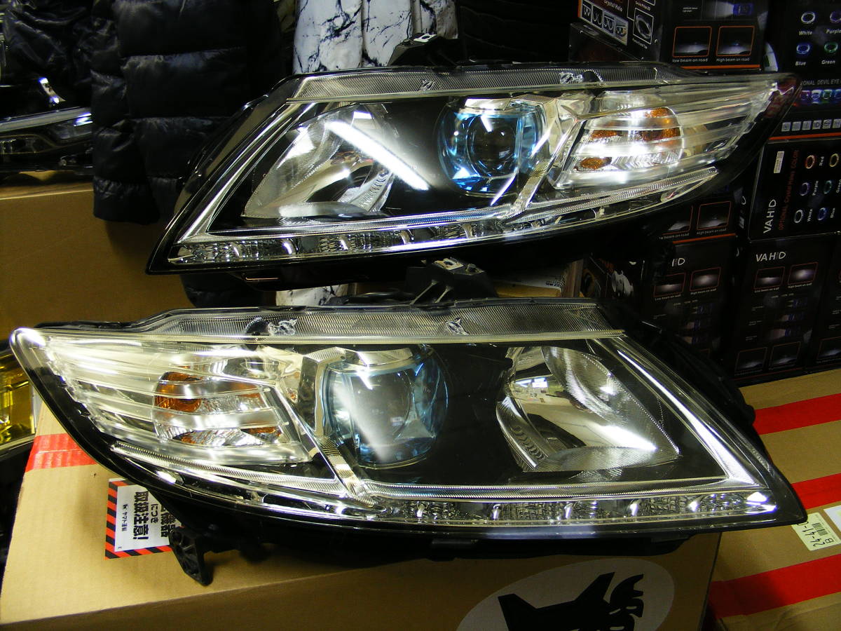 稀少 ホンダ CRZ ZF1 ZF2 HID ヘッドライト左右セット KOITO 100-22010