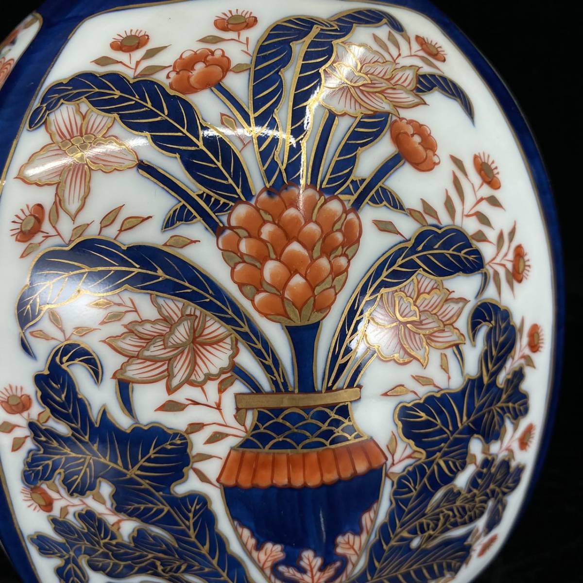 名工 藤井朱明作 花瓶 金彩染錦色絵 麒麟 牡丹花文 栞 E5 陶芸