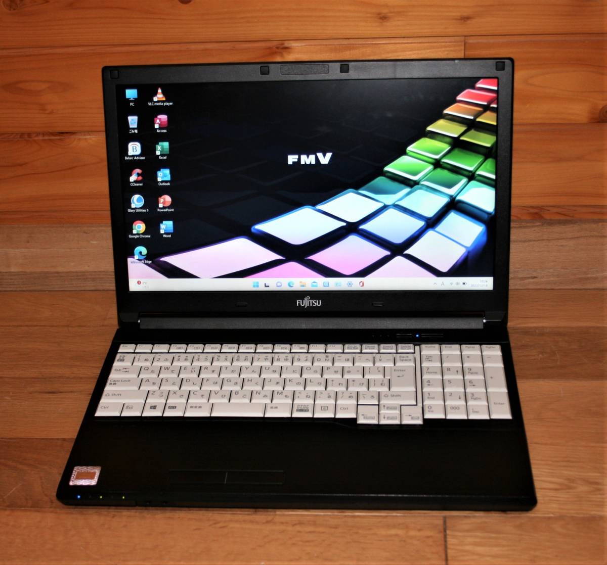 ★富士通 A577/P Win11 第七世代高性能Core i5-7200U SSD256GB メモリ8GB Wi-Fi Bluetooth テンキー付き ★ オフィス365 ProPlus他