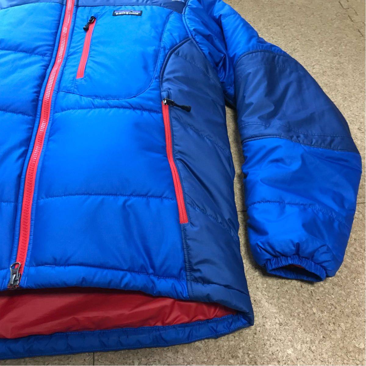 【2010年モデル patagonia】 ダスパーカ DAS Parka (バリブルー BIU) 2010年限定カラー 生産終了最終ロゴ 廃盤 84101F0 【希少 XSサイズ】_画像6