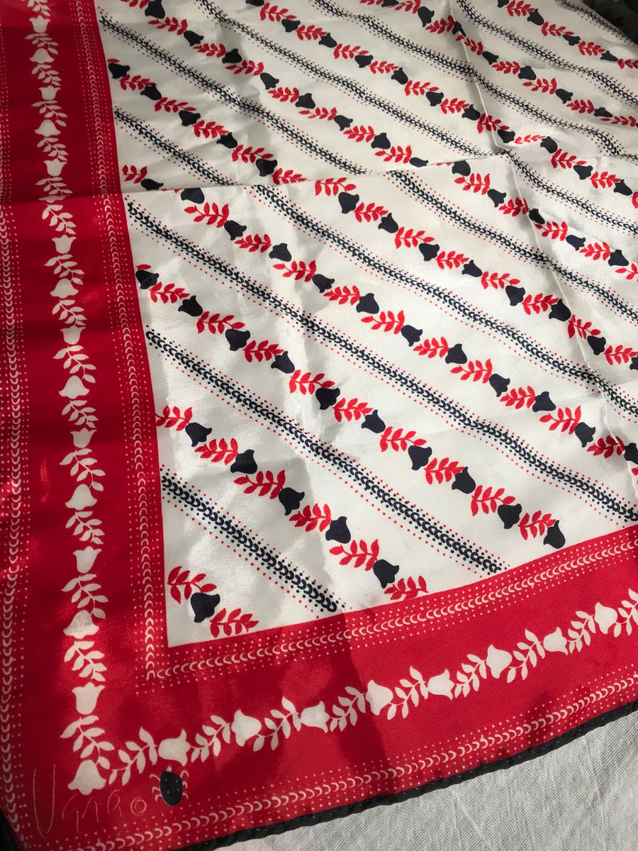 USA古着雑貨ビンテージスカーフ☆ Vera Neumann70sフラワー柄スカーフ#カントリーインディアン西海岸サーフ/キッチン用やリメイク布地素材
