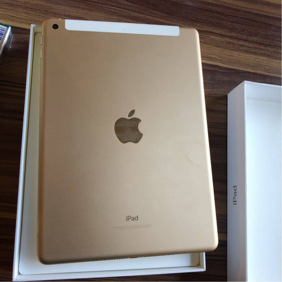 1円~ 最落なし iPad a1823 32gb docomo