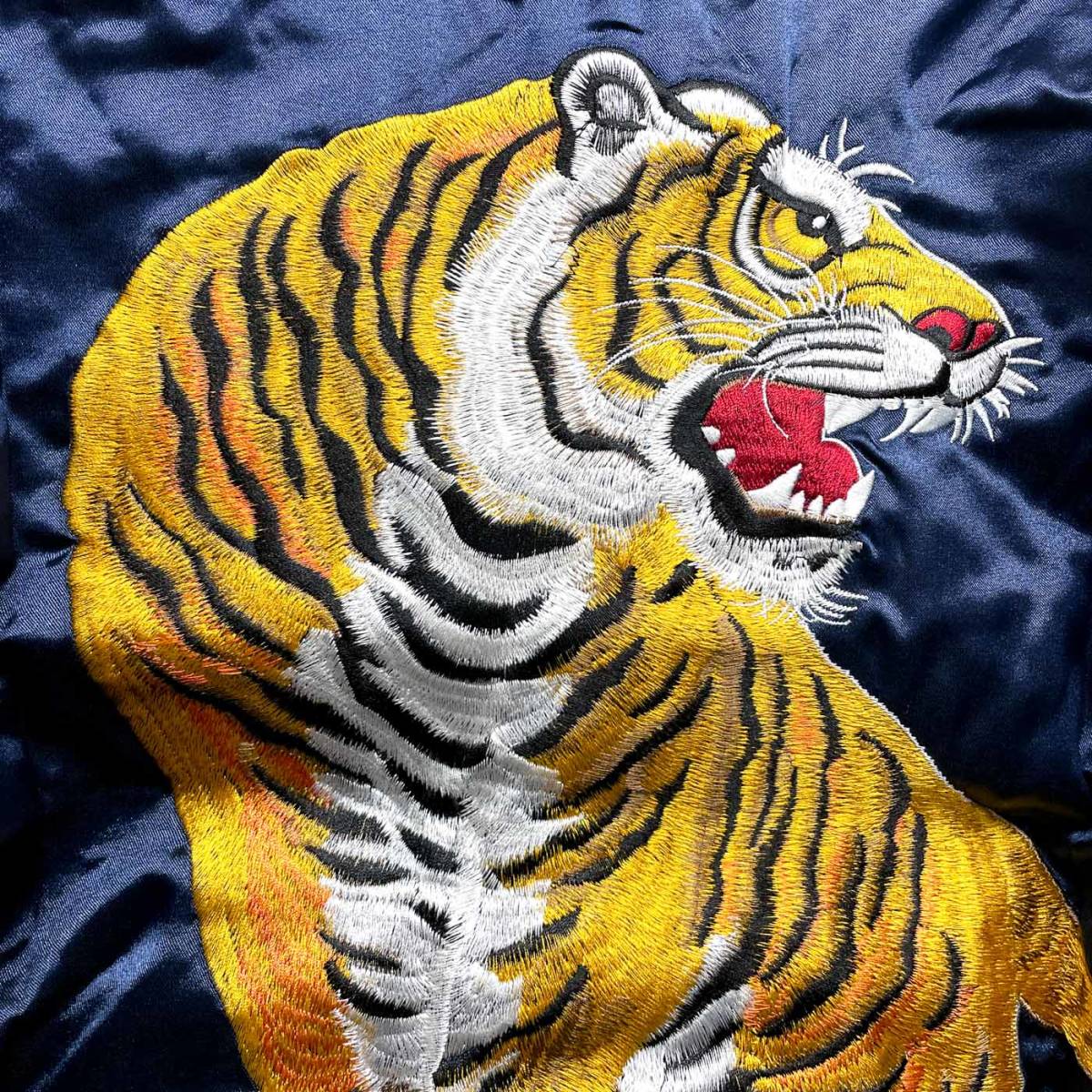 高級スカジャン アウター 虎 トラ JAPAN 竹 刺繍 ポリエステル 高級スカジャン アウター 虎 トラ JAPAN 竹 刺繍 ポリエステル