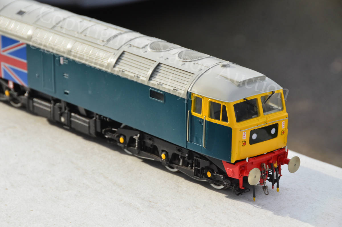 Eisenbahn Canada / DJH Oゲージ Class 47 クイーン・シルバー Eisenbahn Canada / DJH Oゲージ Class 47 クイーン・シルバー