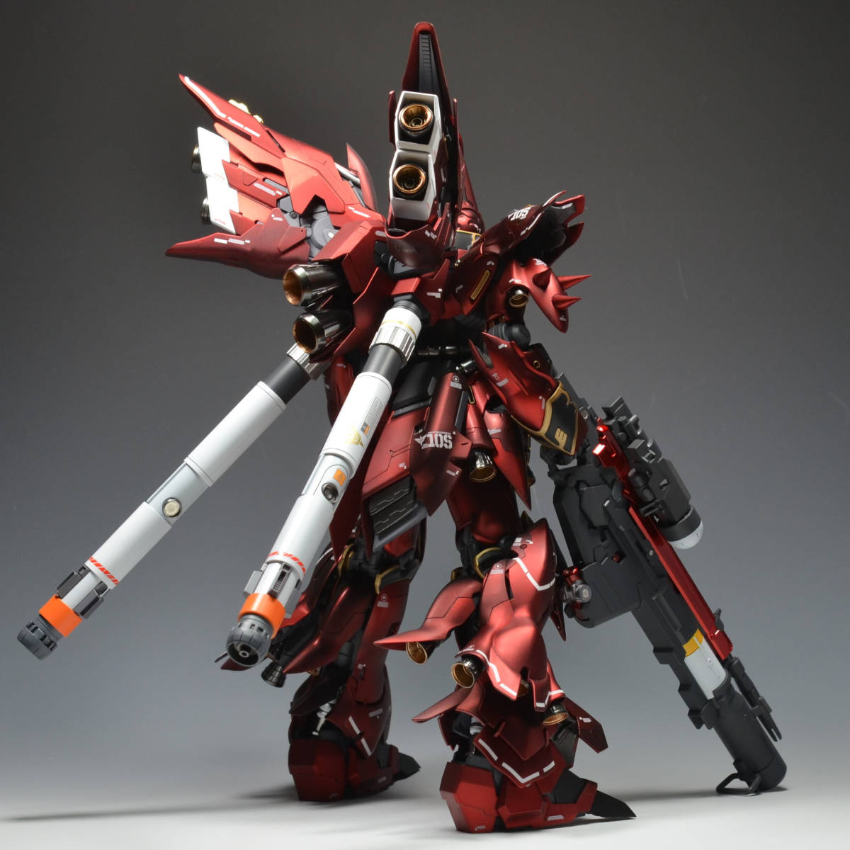□MG シナンジュ改修塗装済完成品 □MG シナンジュ改修塗装済完成品