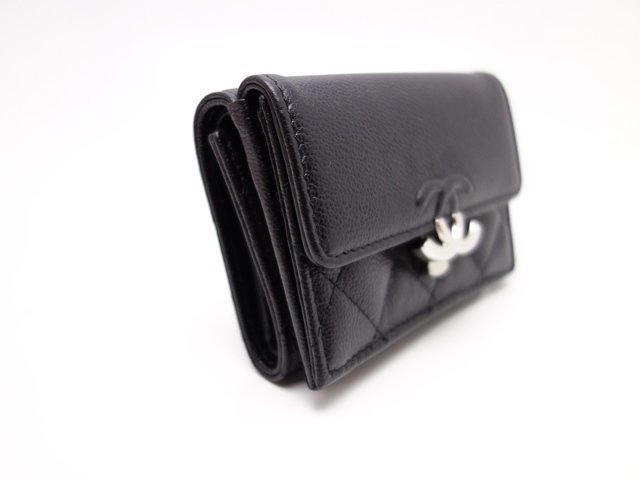 CHANEL シャネル マトラッセ 三つ折り財布 コンパクトウォレット AP1173 黒 キャビア 財布 レディース 中古 送料無料_画像3