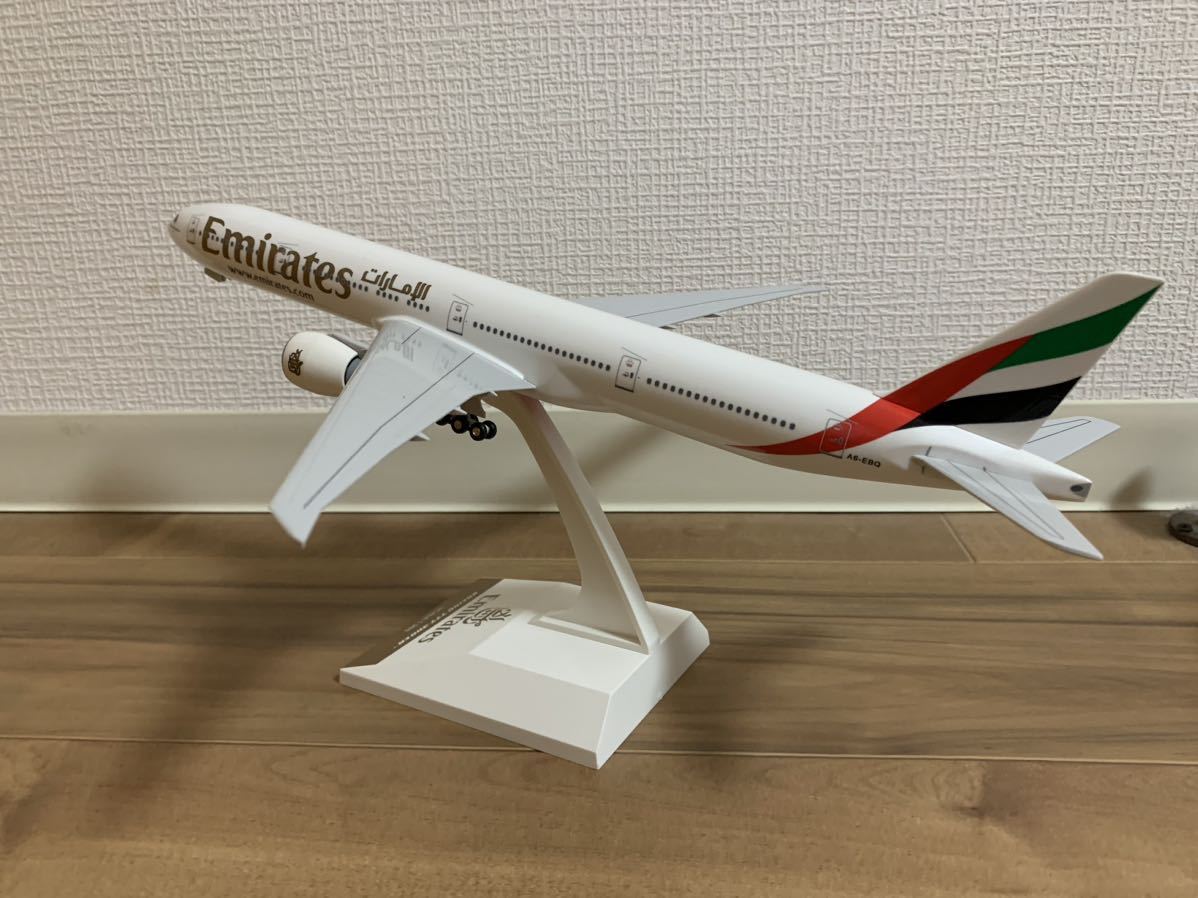 エミレーツ航空 B777-300ERモデルプレーン|Yahoo!フリマ(旧 エミレーツ航空 B777-300ERモデルプレーン|Yahoo!フリマ(旧