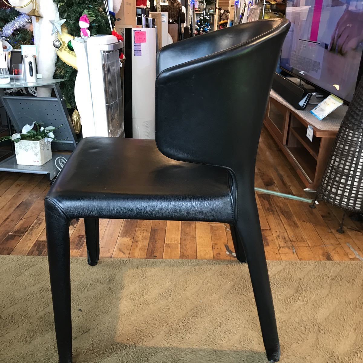 カッシーナ Cassina 367 HOLA オラ アームチェア 本革 現状品③ | ovale.eu