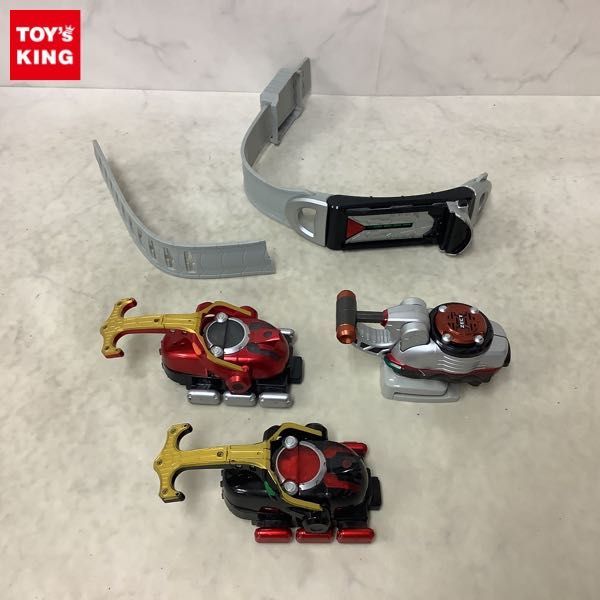 ヤフオク! 1円〜 ジャンク 箱無 バンダイ 仮面ライダーカブト DX... 仮面ライダーカブト DXダークカブトゼクター