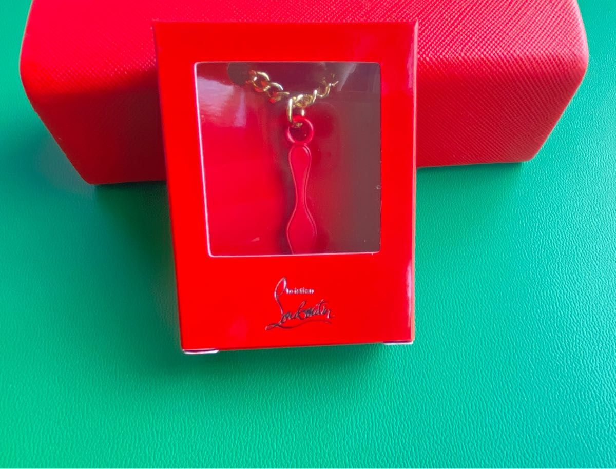 ☆新品未使用☆ Christian Louboutin クリスチャン ルブタン リップチェーン♪ ネックレス