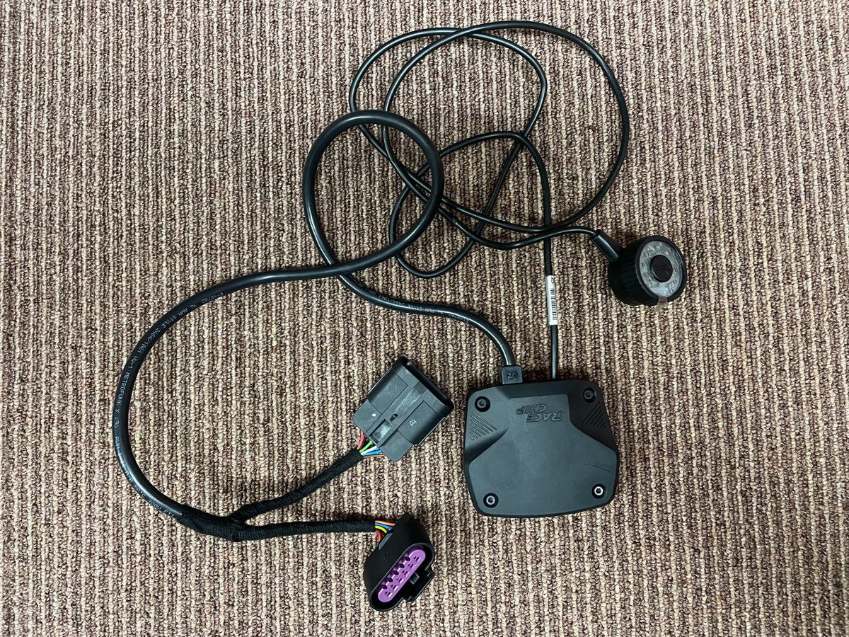 最新作の レースチップXLR アバルト595 スロットルコントローラー
