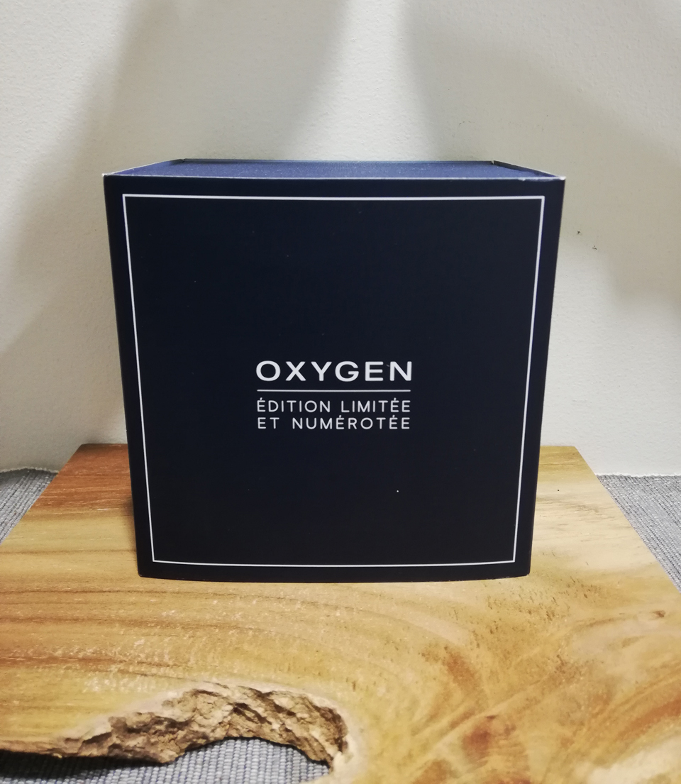 【未使用】OXYGEN オキシゲン 腕時計40ｍｍスモールセコンド シルバー文字盤 青針 クォーツ France Paris 新品_画像6