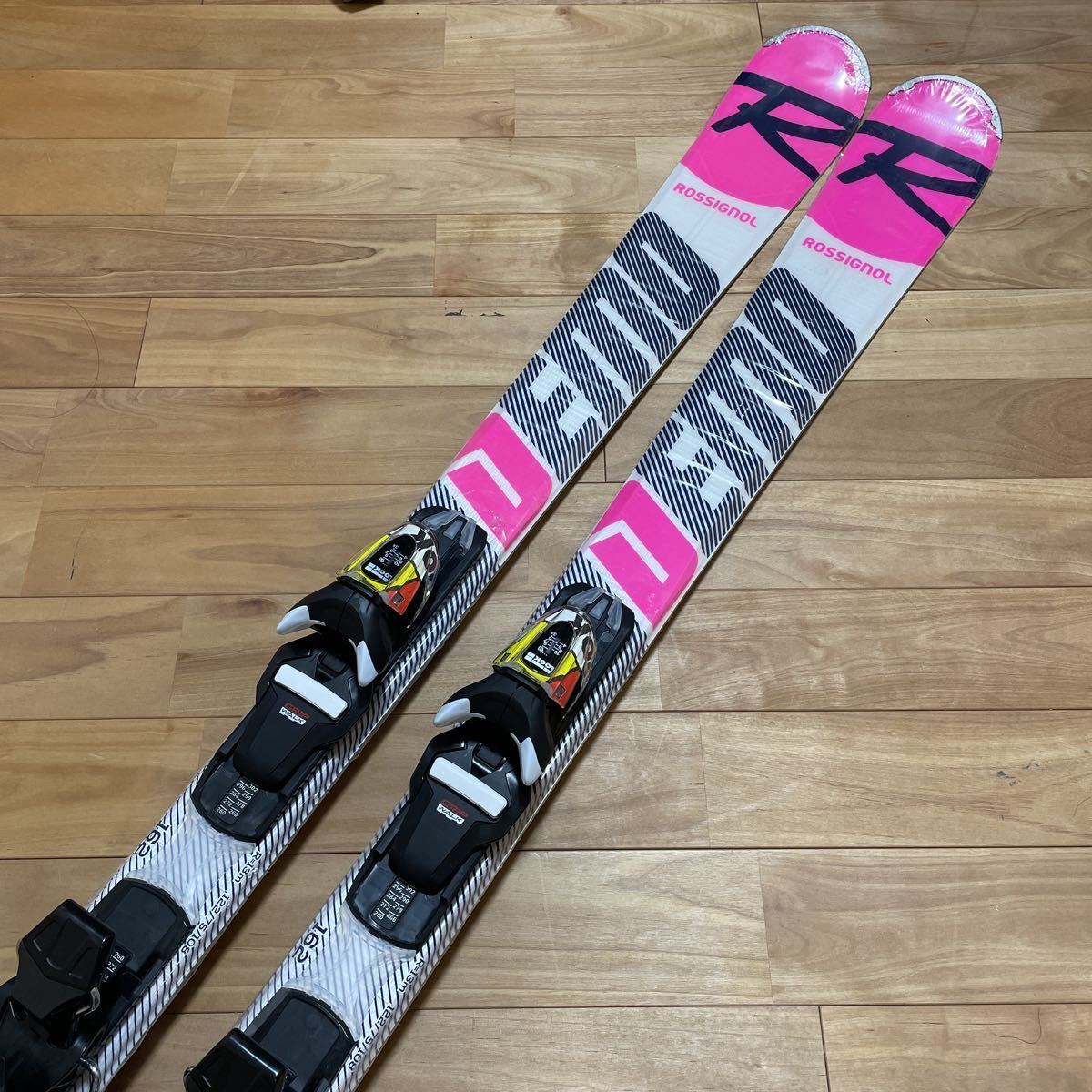 いいスタイル 新品 初中級 定価88000円【162cm】2020 ROSSIGNOL DEMO