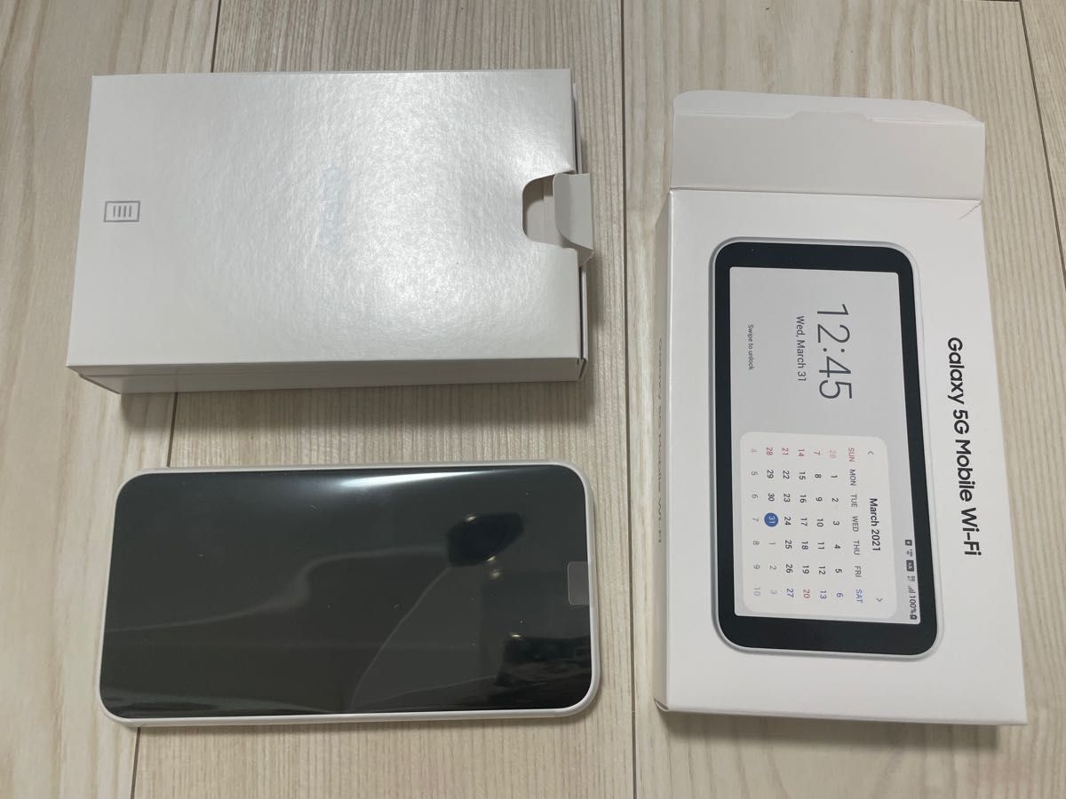 Galaxy 5G Mobile Wi-Fi SCR01SWU ホワイト スマホ、タブレット