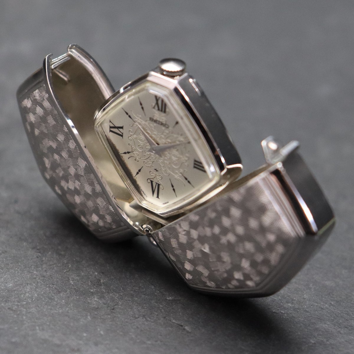 Yahoo!オークション - 美品 SEIKO セイコー 桃太郎 手巻き Yahoo!オークション - 美品 SEIKO セイコー 桃太郎 手巻き