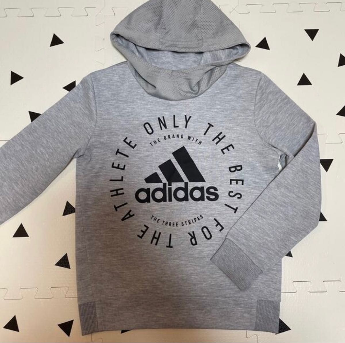 正規取扱店 adidas パーカー130 kume.a-c-c.co.jp