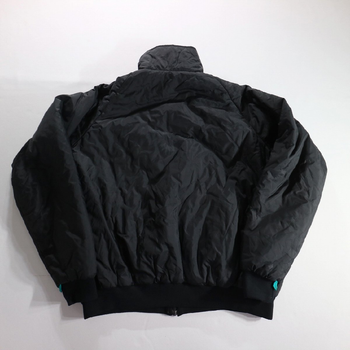 F□90年代 Columbia コロンビア リバーシブル ナイロン 中綿 ジャケット ブラック 黒色 ターコイズブルー 青系 (XL) 中古 古着 k6267_画像5
