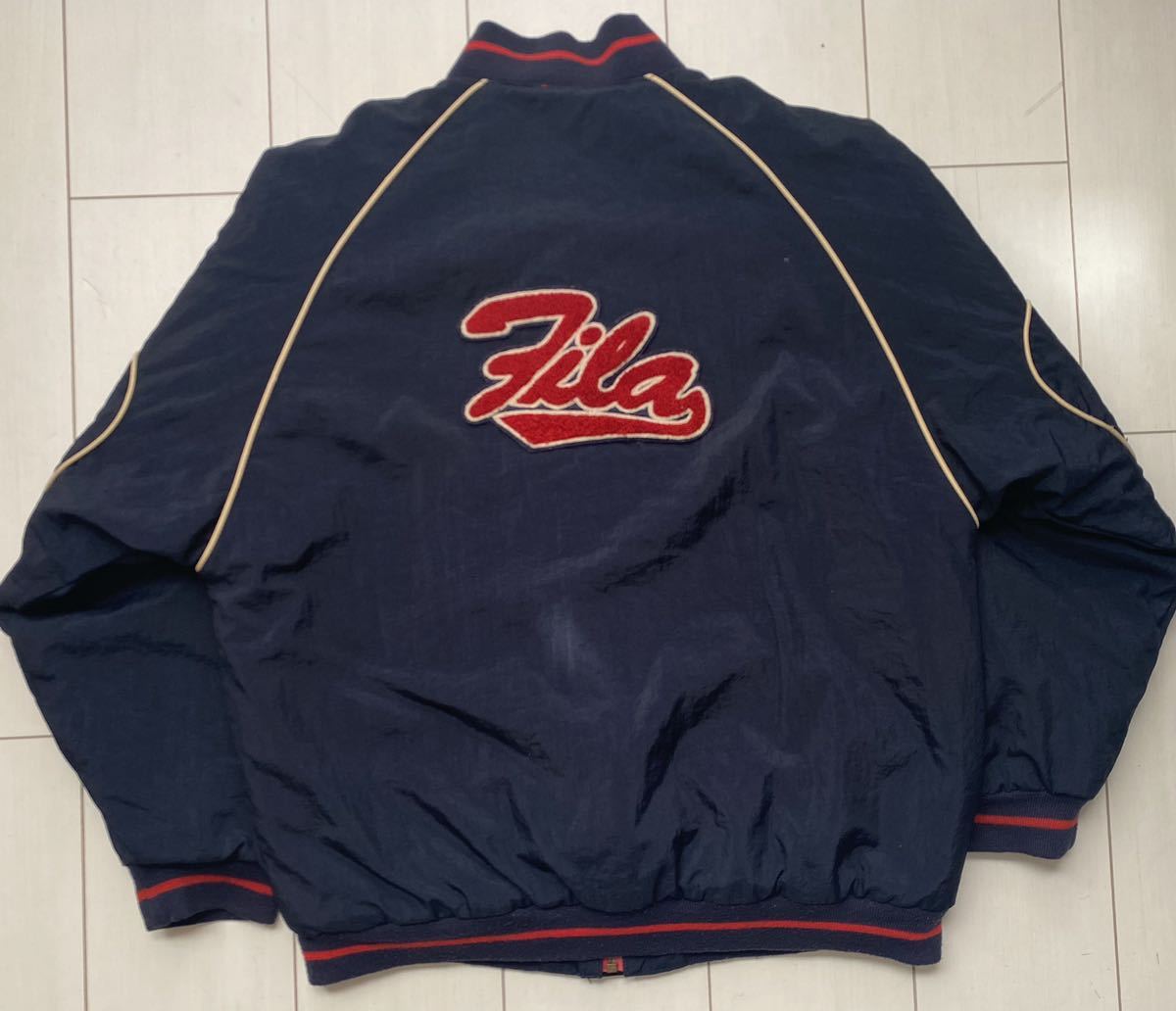 送料無料 90s vintage ビンテージ FILA フィラ nylon ナイロン 中綿 エルボーパッチ ロゴ 刺繍 ジャケット スタジャン NAVY ネイビー 紺 L