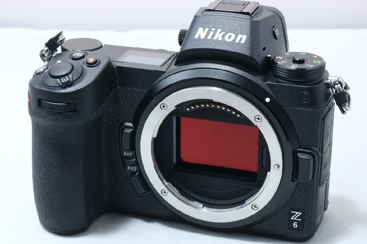 殿堂 Nikon □ショット数２４０回の新品級□ ニコン ボディ Z6 一眼
