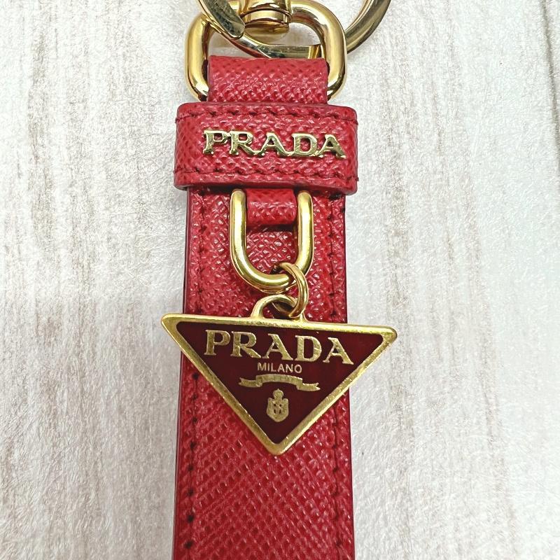 プラダ PRADA キーホルダー キーリング 三角プレート キーストラップ