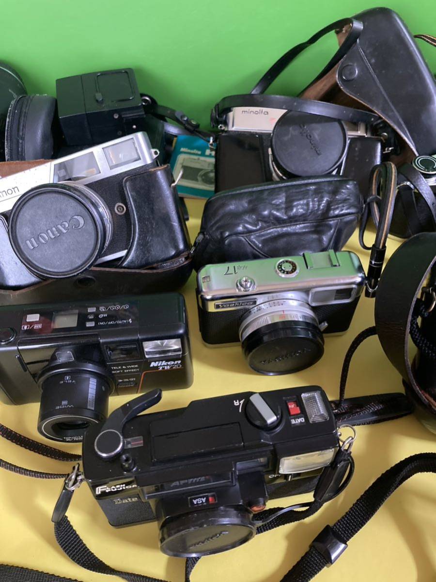 カメラ・双眼鏡・レンズ/まとめて カメラ 13点 双眼鏡2点 望遠レンズ1点Canon Minolta PENTAX Yashica FUJICA 動作未確認 ジャンク品