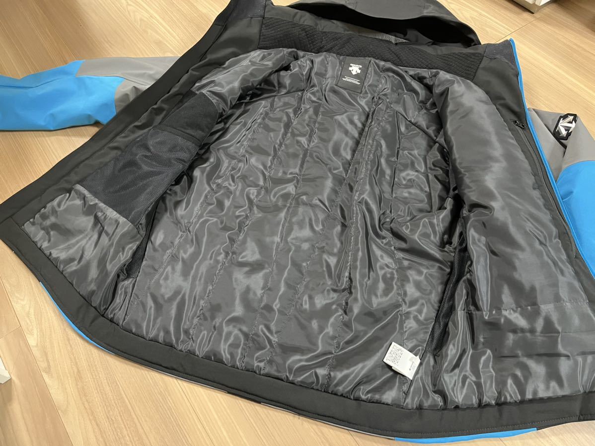★送料無料・22年モデル★お洒落 非売品 オガサカ デサント スキーウエア 上下セット SAJ デモ 技術選 スキーウェア DESCENTE_画像3
