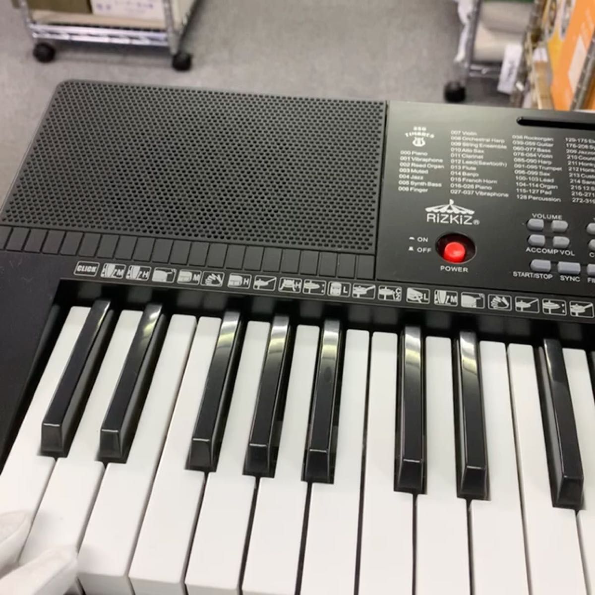 カシオ(casio)光ナビゲーション電子キーボード Lk-320(ホワイト) 61