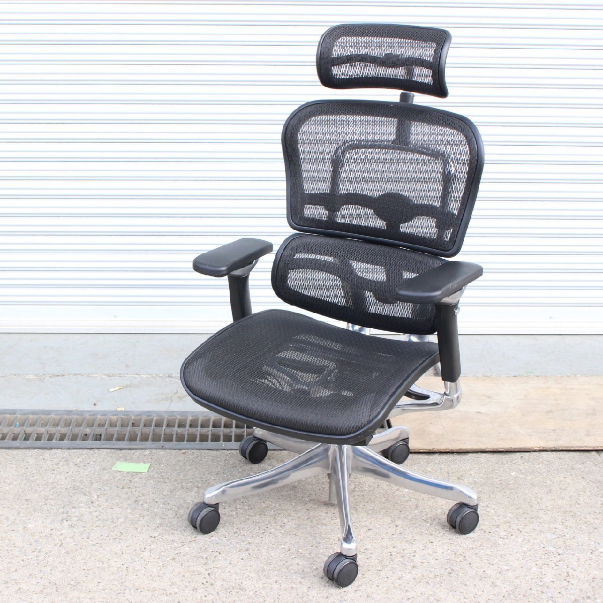 T653) 【訳あり】Ergohuman PRO ヘッドレスト付き 座面奥行調整