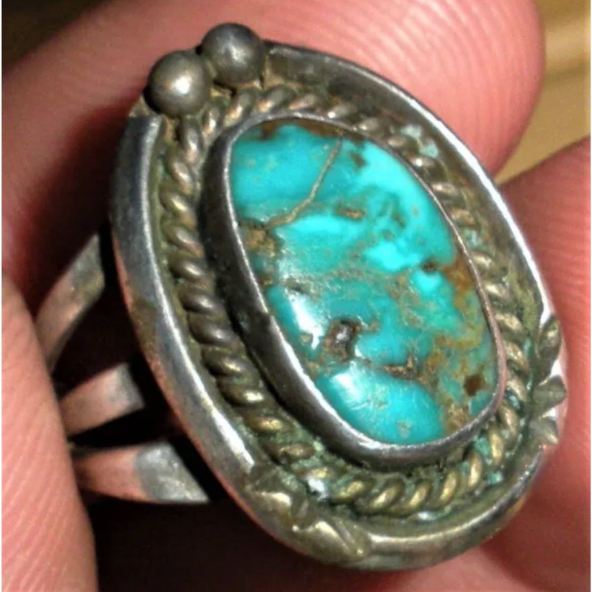 超希少!VTG NAVAJO 1950’s BLUE TURQUOISE SILVER RING CLASSIC DESIGN USA ZUNIナバホビンテージクラシックターコイズシルバーリング9号_画像3