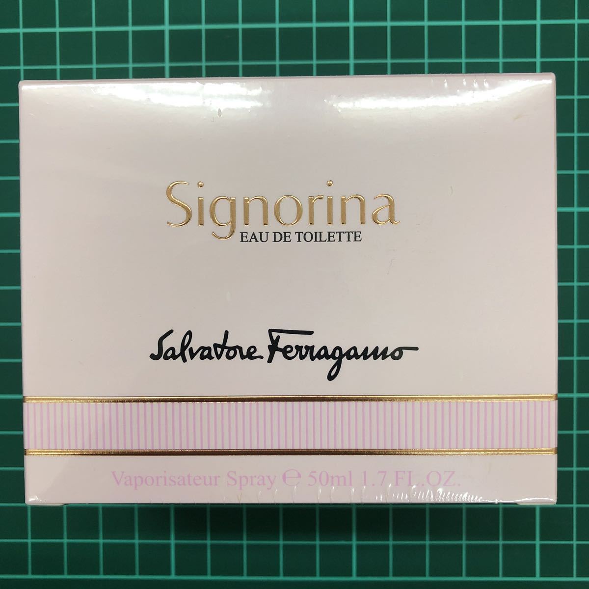 サルヴァトーレ フェラガモ Signorina 香水 50ml 未開封品未使用品_画像1