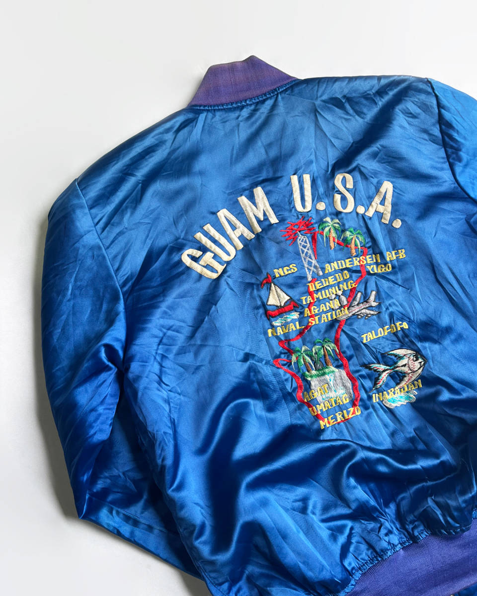 ■ 80's GUAM 刺繍 スーベニア ジャケット ■ スカジャン ヴィンテージ ビンテージ 80s 90s 90's Y2K アメリカ USA　古着_画像1