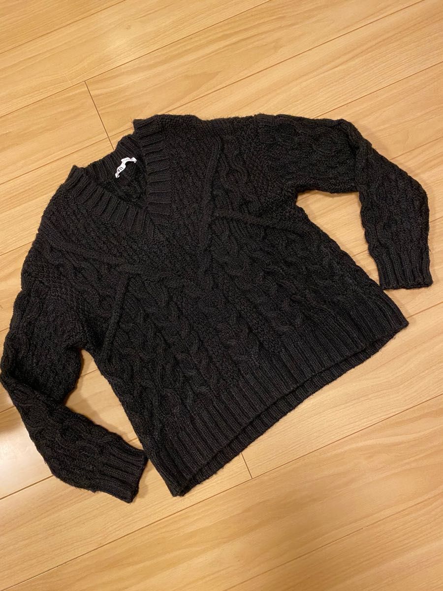 ZARA ケーブルニット vネック 厚手 セーター ローゲージニット ZARA ケーブルニット vネック 厚手 セーター ローゲージニット