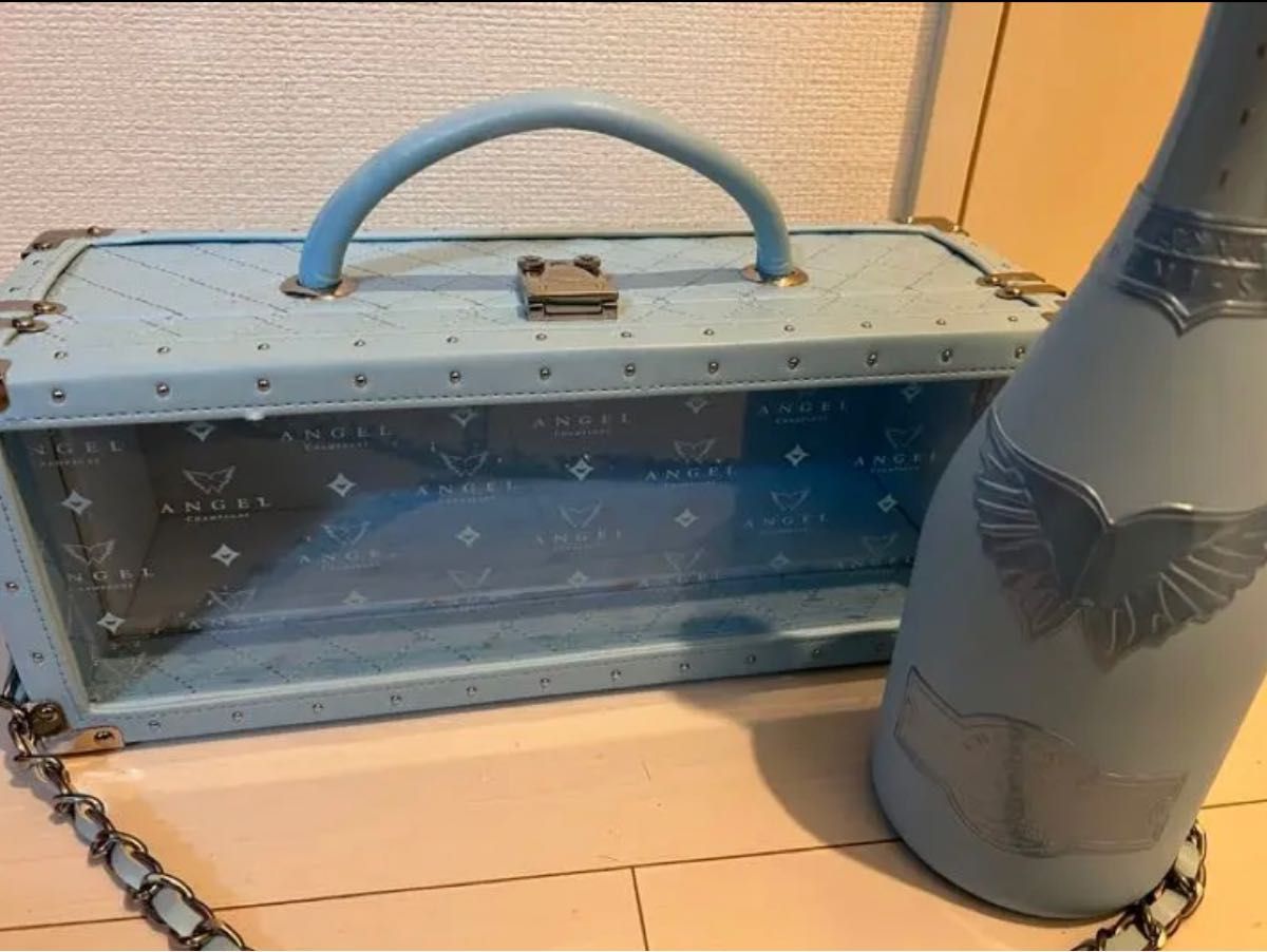 エンジェルシャンパンの空瓶空箱　　　　　　　　　　水色+ピンク色セット