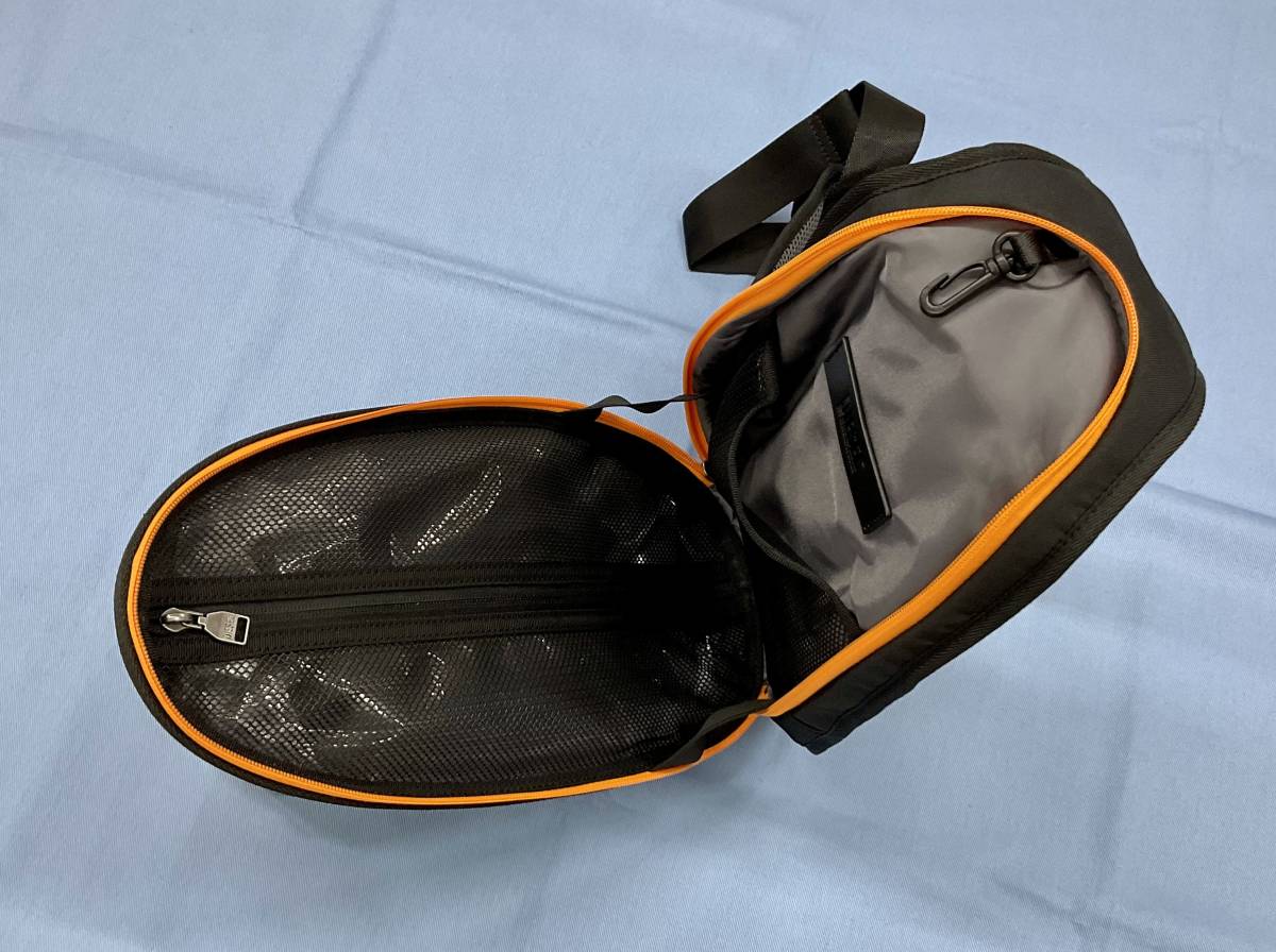 ディーゼル ボディバッグ 13B22 ブラック エンボスD ロゴ 新品 ディーゼル ボディバッグ 13B22 ブラック エンボスD ロゴ 新品