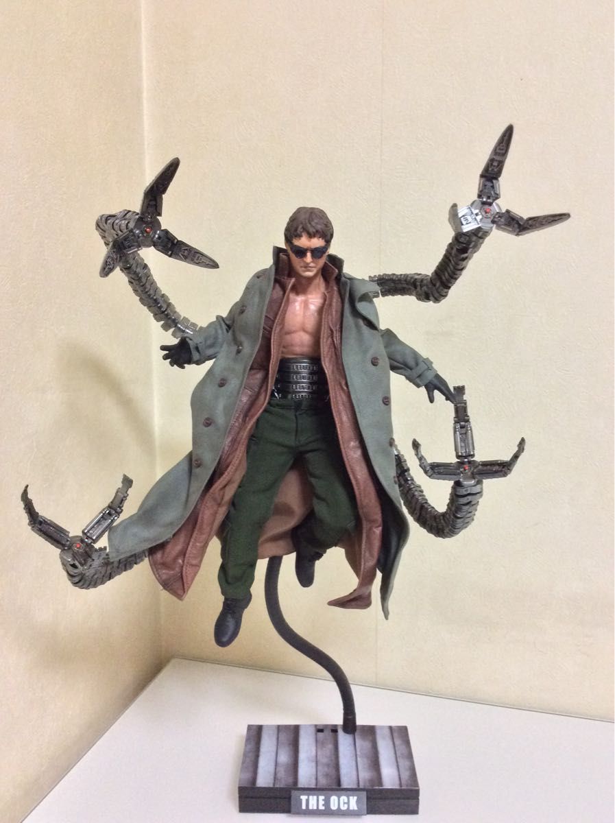 1／6 フィギュア　アクションフィギュア　スパイダーマン　ドクターオクトパス　アベンジャーズ　サムライミ　マーベル　ホットトイズ