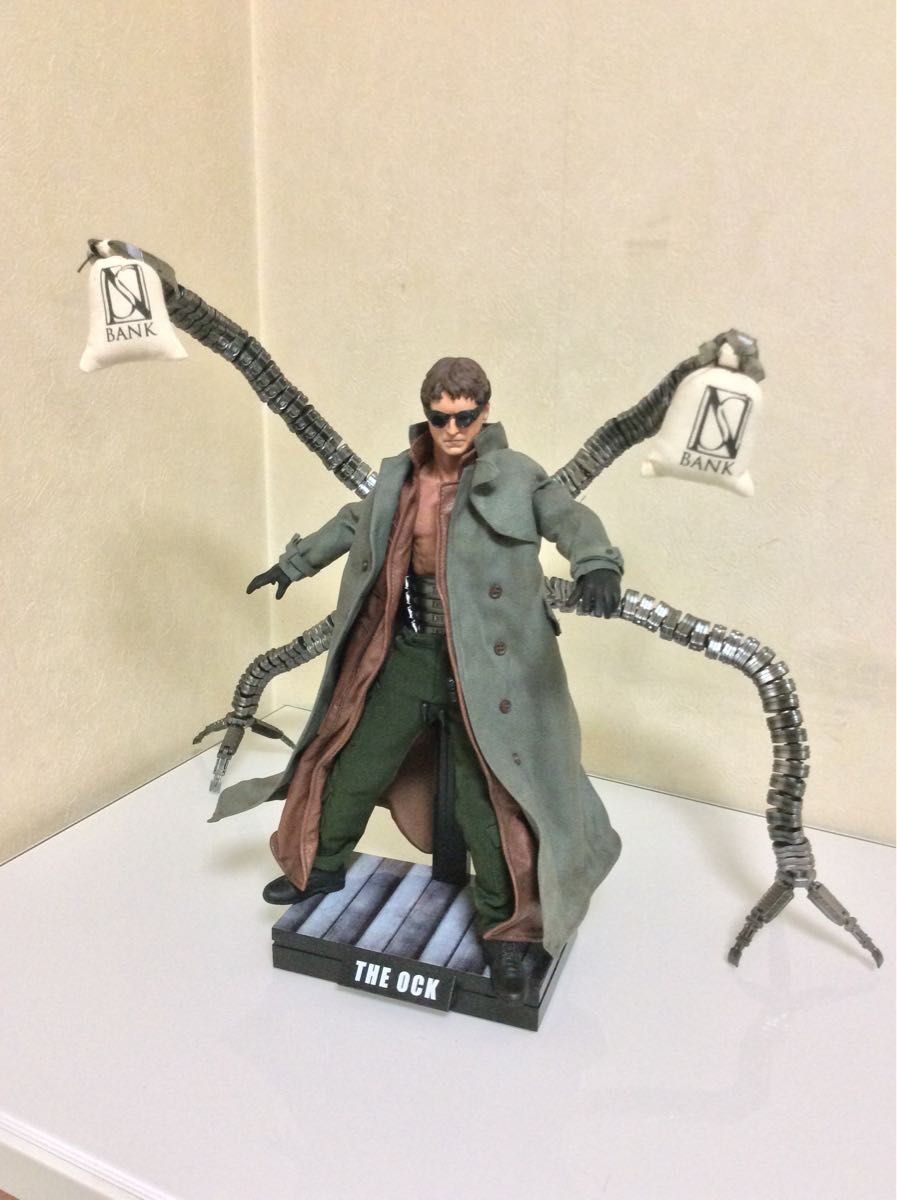 1／6 フィギュア　アクションフィギュア　スパイダーマン　ドクターオクトパス　アベンジャーズ　サムライミ　マーベル　ホットトイズ